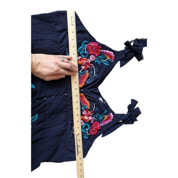 NEW Hope & Ivy tie shoulder embroidered midi dress size 24 navy Blue Floral Slee - Picture 6 of 10